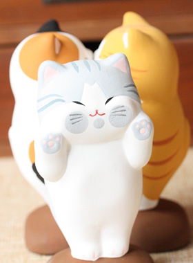 日本京都龙虎作兔趴趴桌面小摆件