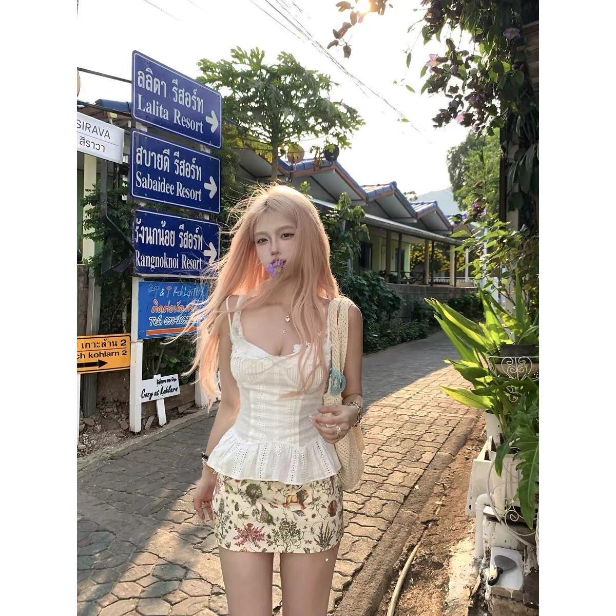 套装女2026夏季新款甜辣妹海边度假风蕾丝吊带背心上衣碎花半身裙