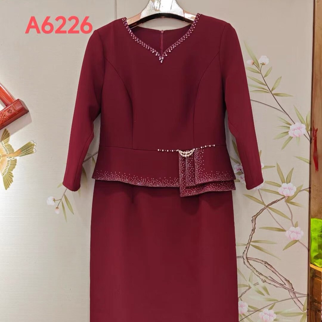 亏本清货喜婆婆喜妈妈连衣裙礼服新中式修身旗袍敬酒服大码女装