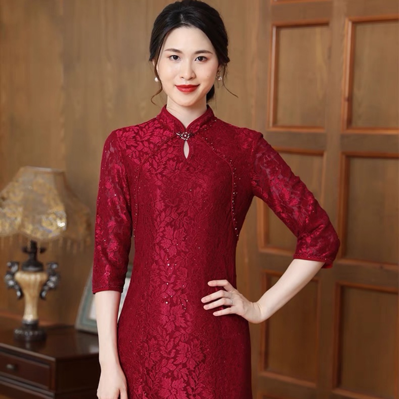 秀丽华服专柜 婚礼敬酒礼服 喜婆婆装 酒红色旗袍连衣裙