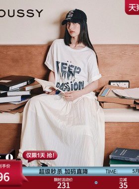 MOUSSY 早春潮流涂鸦风字母印花宽松短袖T恤028IAA90-1002