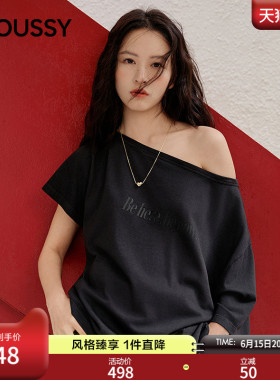 MOUSSY2026夏季新品甜酷辣妹风字母印花宽松斜肩T恤010JS290-2551