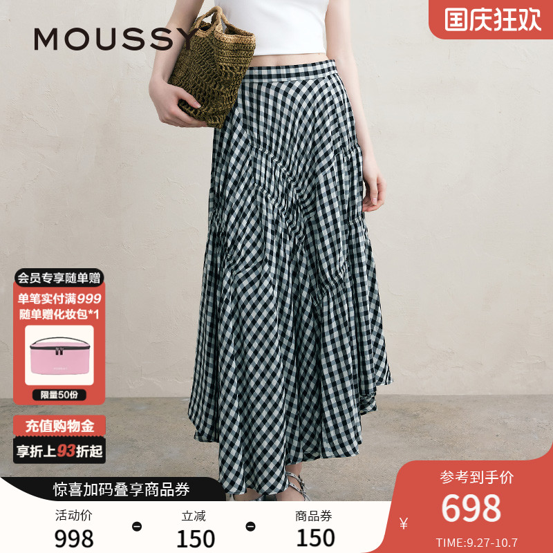 黑白格纹图案  不对称裙摆设计