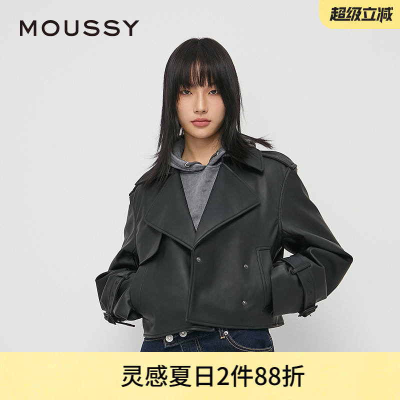 袖口可调节绑带设计  剪裁立体利落