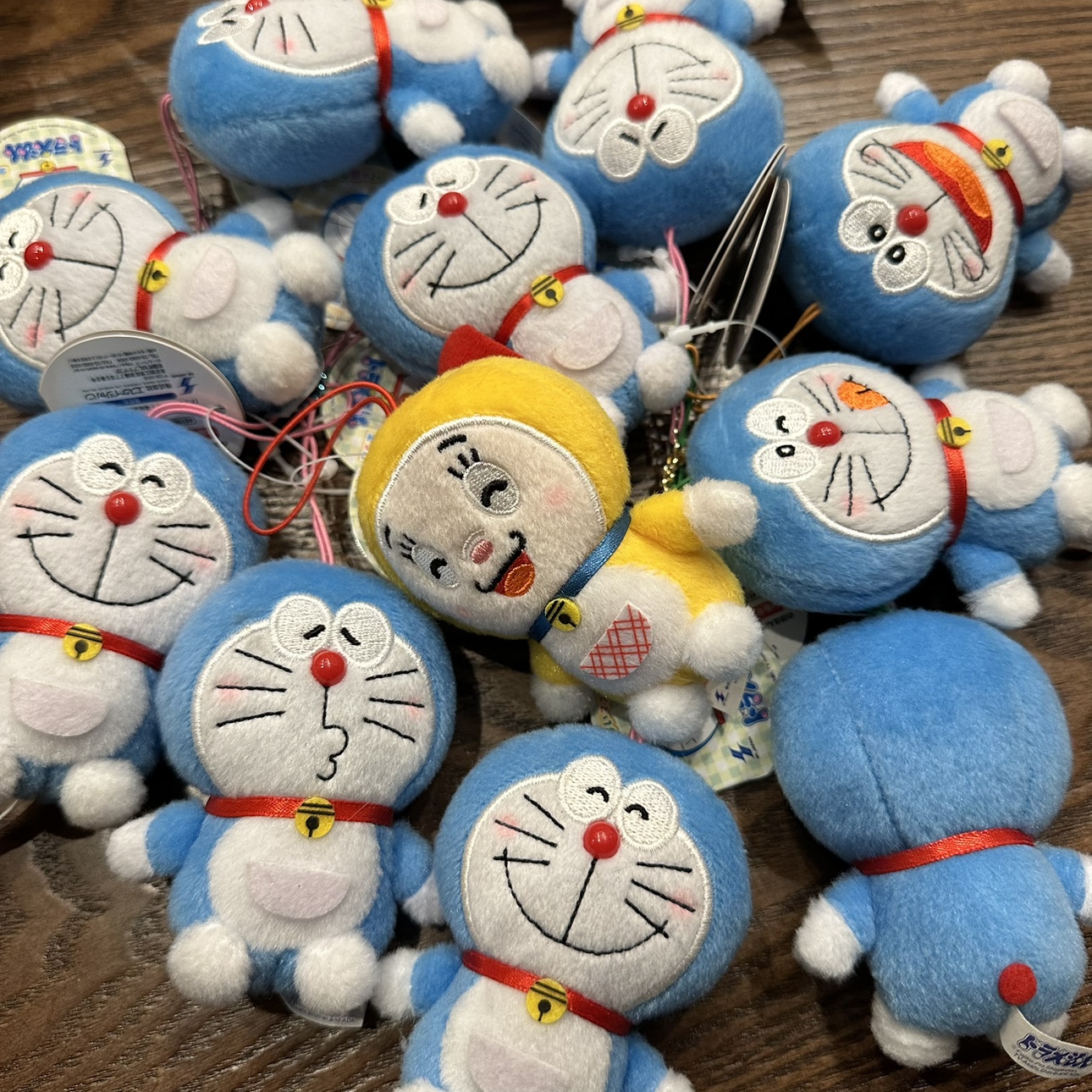 现货 日本正品哆啦A梦小叮当机器猫哆啦美可爱玩偶卡通公仔挂件