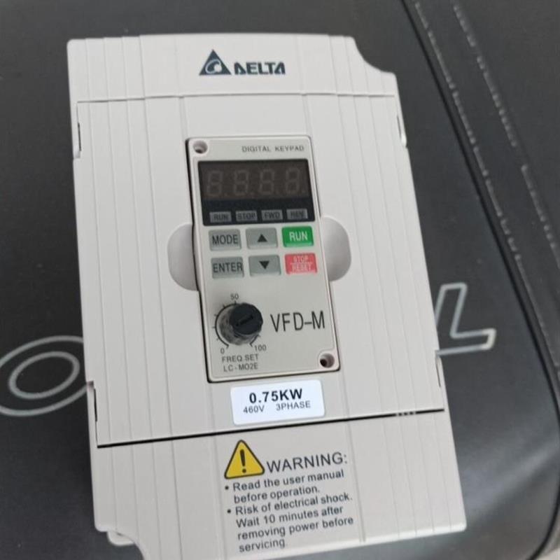 议价台达变频器M系列0.75KW380功能正常装柜充新用
