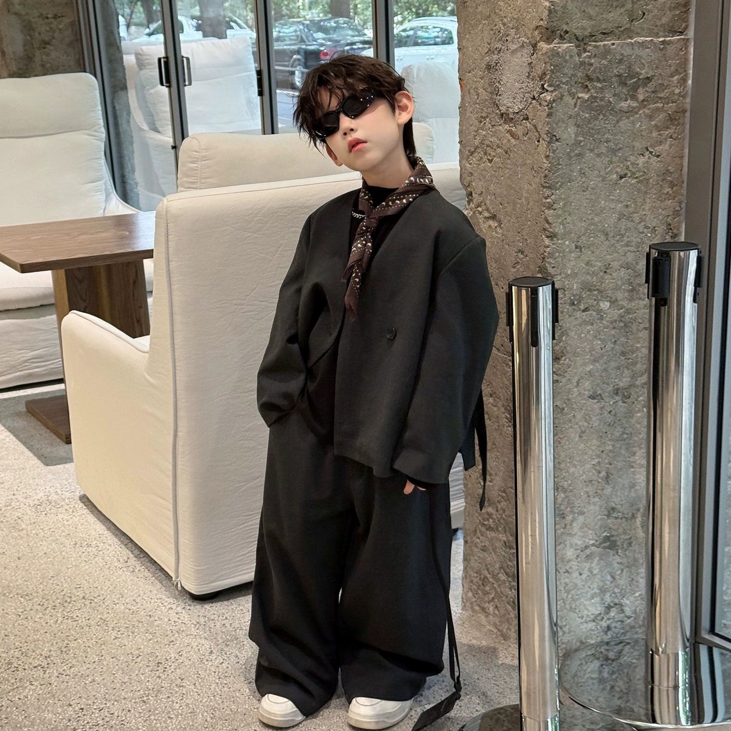 高级感男童西装套装秋冬帅气儿童休闲宽松西服男孩模特走秀演出服