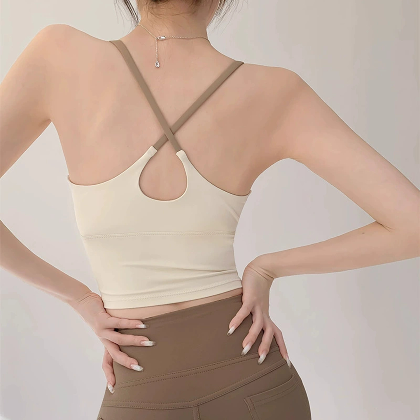 泳衣单独女士分体游泳速干裸感显瘦带胸垫一体式背心单件运动上衣