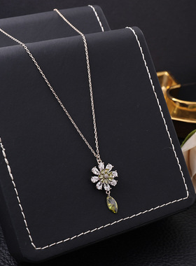 【铜微镶锆石】跨境欧美白色锆石五瓣花吊坠项链精致小众设计感