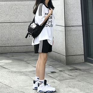 初中女生夏天套装插肩卡通字母T恤宽松少女款夏季两件套短裤短袖