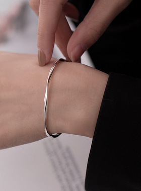 s925纯银莫比乌斯环手镯年轻款手环小众设计高级感手链女镯子开口