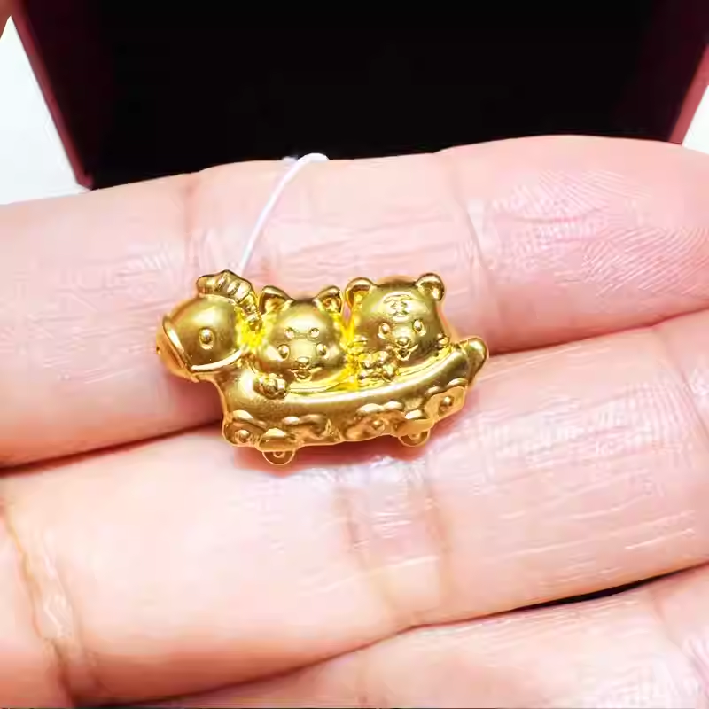 周大福黄金虎马狗三合转运珠