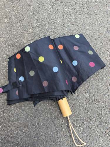 出外贸 简约素色彩色波点系折叠木柄三折雨伞 轻量便携手动小清新