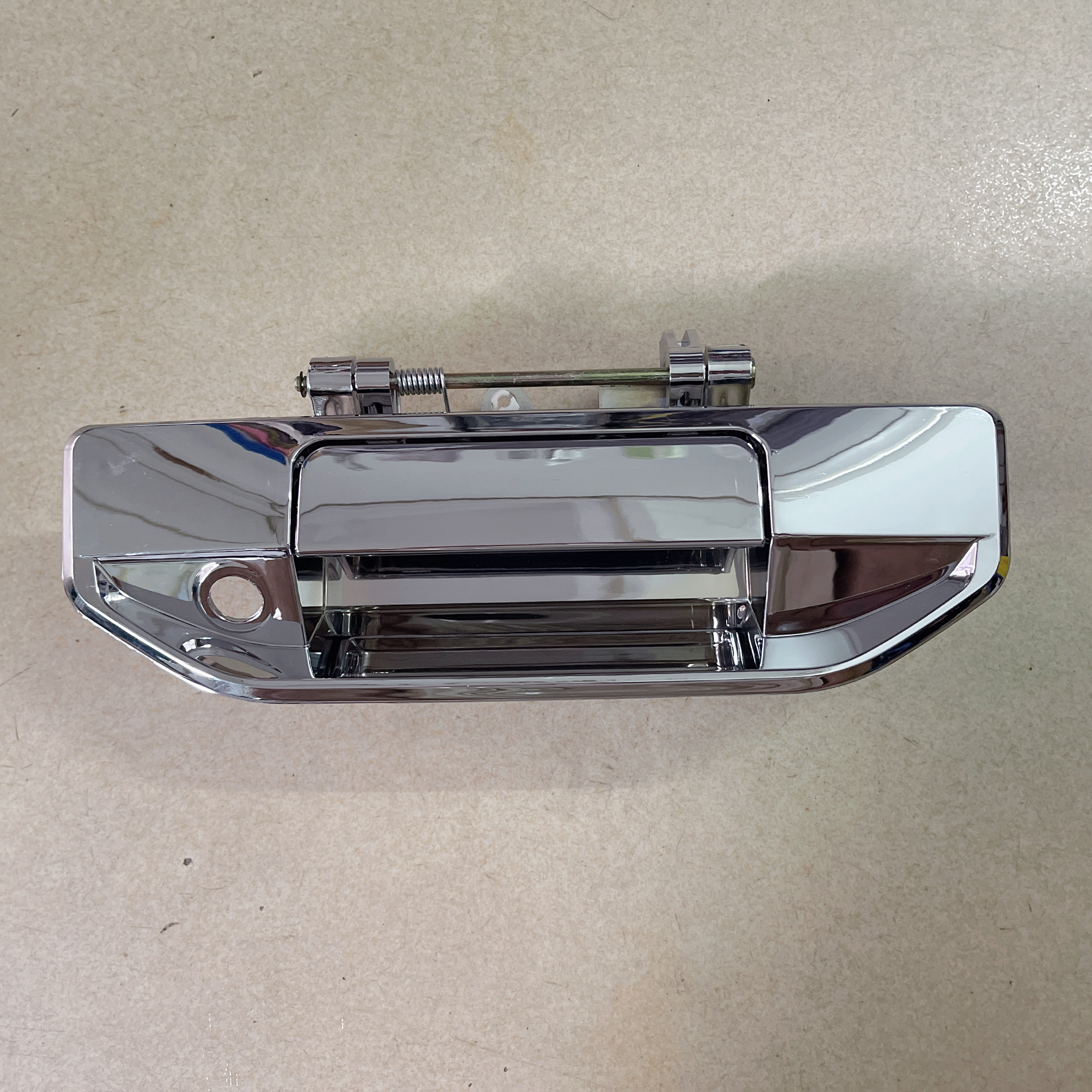 适用长安凯程F70尾门拉手 后门把手 货箱后挡板外扣手 货箱门扳手