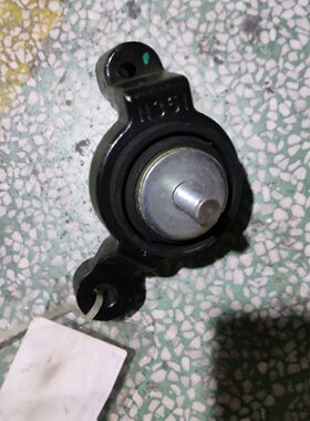 江铃汽车驭胜S350域虎5/7四驱前桥支架四驱前桥固定支架座原厂