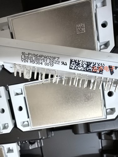 10-PY064PA020F7 L582L88Y51 全新原装现货可直拍