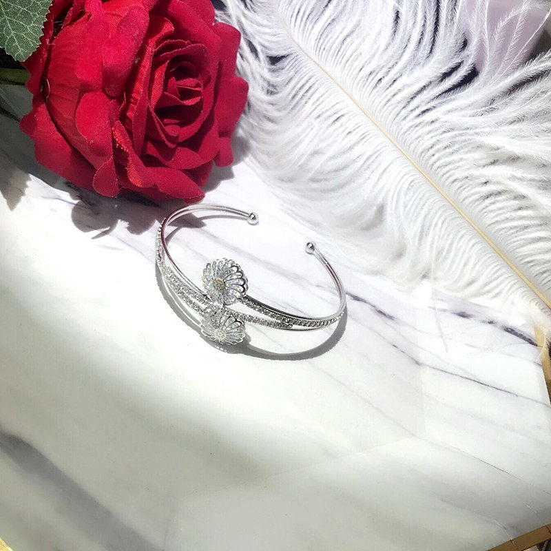 圓圈花朵手镯經典網紅钛鋼手環不掉色防過敏交叉水鑽閃韓版手鏈女在類目 飾品/流行首飾/時尚飾品新, 手鐲中 - 來自Buy2taobao.com提供專業的淘寶代購服務