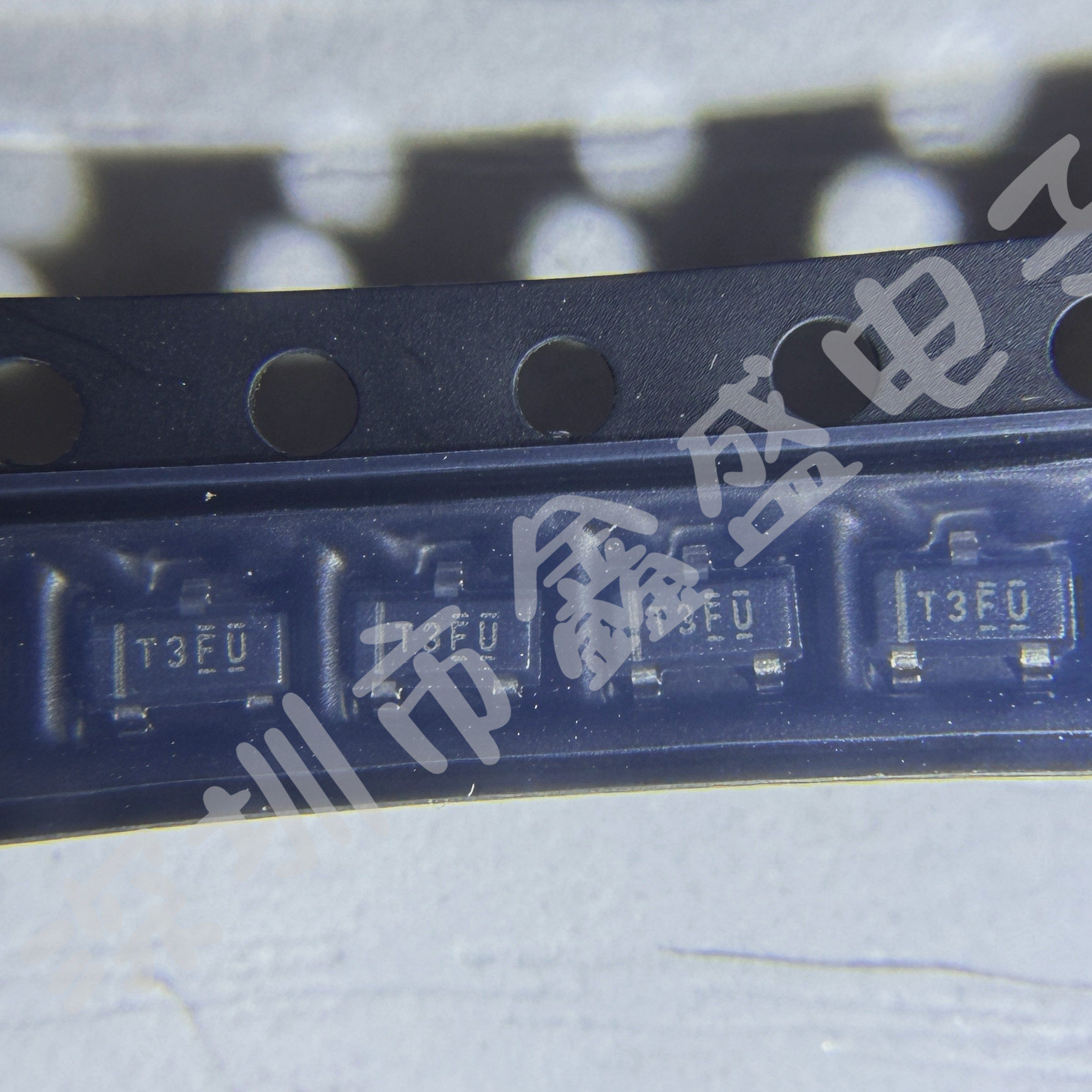 全新 TL431BQDBZRQ1 丝印T3FU 电压基准芯片 SOT-23 咨询问价