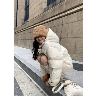 你好卡农 牛角扣连帽白鸭绒羽绒服女2024冬季新款宽松保暖厚外套