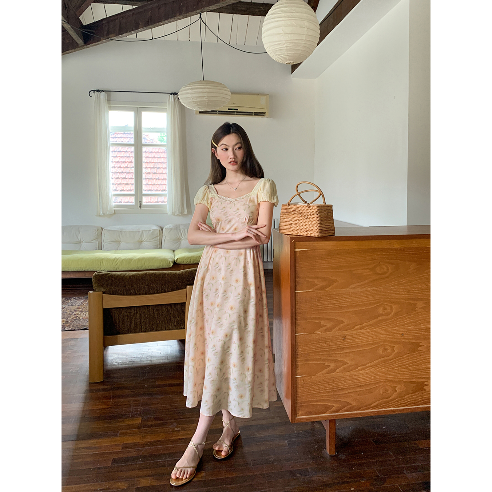 连衣裙蕾丝泡泡袖你好卡农