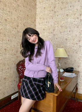 你好卡农 复古斜裁格纹小A字半身裙女秋冬2024新款小个子高腰短裙