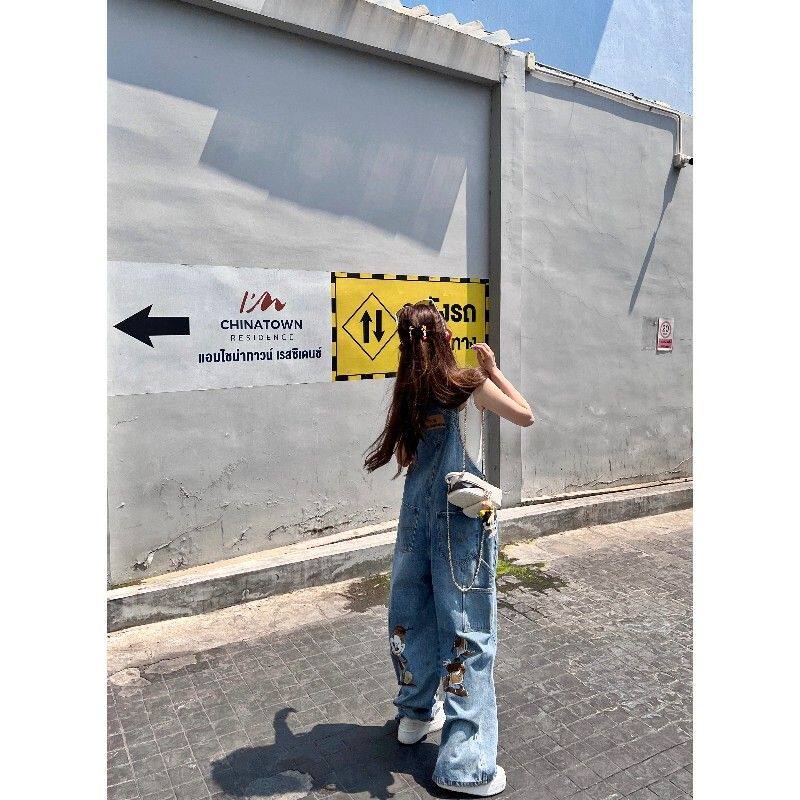 超火卡通印花米老鼠牛仔背带裤女夏新款宽松显瘦工装阔腿连体长裤