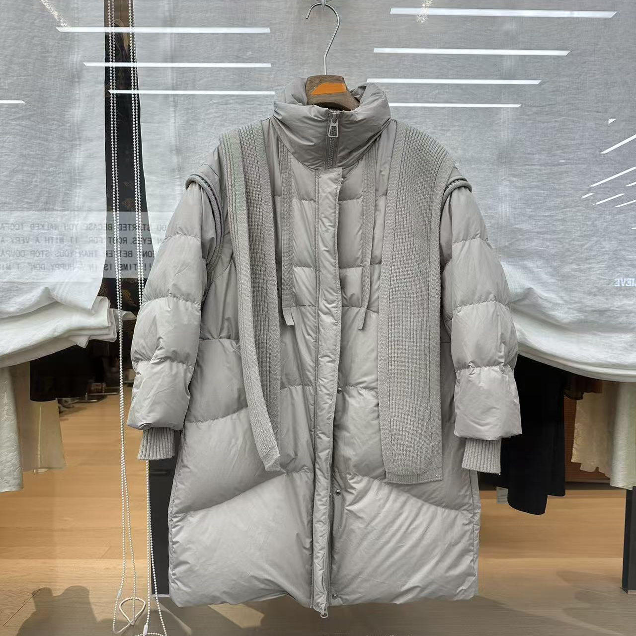 欧货90白鹅绒羽绒服女设计感