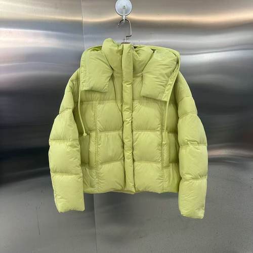 90白鸭绒连帽保暖面包服女款