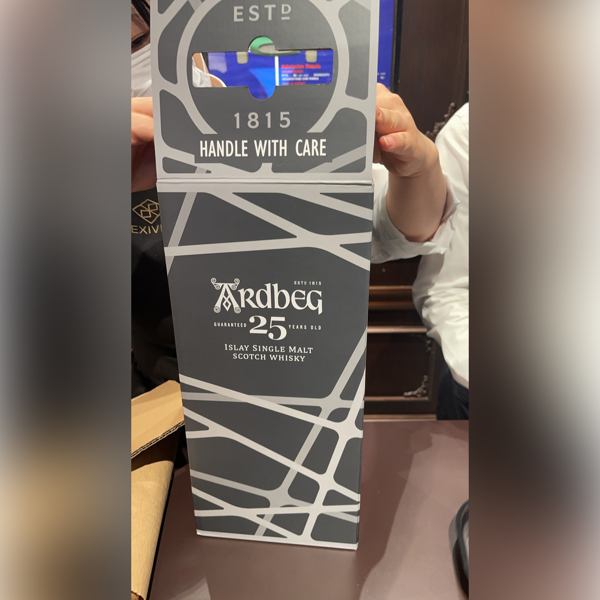 【指南针】雅伯阿贝25年礼盒装阿德贝哥单一麦芽威士忌正品Ardbeg