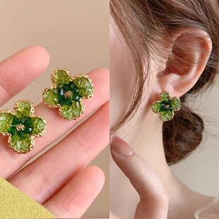 「春色撩人」无耳洞显白小清新耳钉绿色花朵蚊香盘耳夹气质百搭