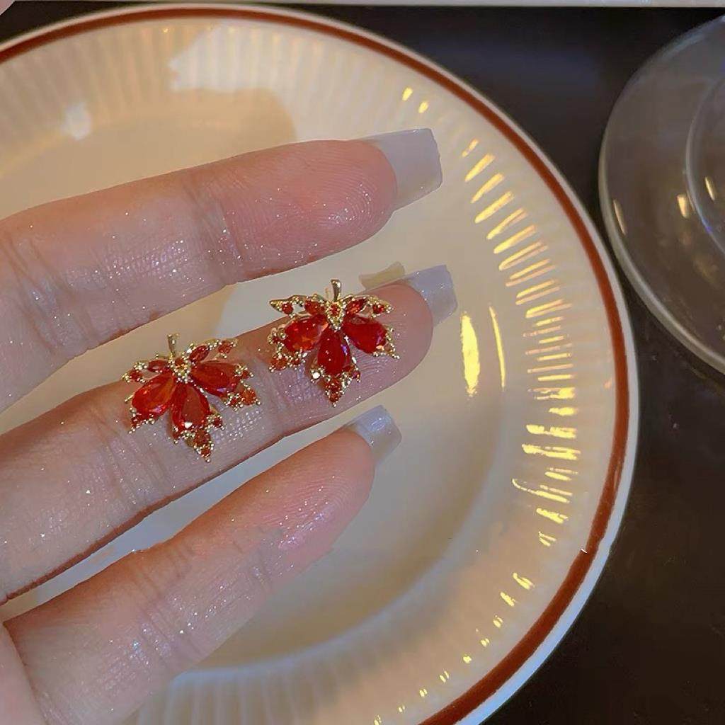 『枫糖』无耳洞秋冬红枫叶耳钉吸睛蚊香盘耳夹气质百搭简约设计感,饰品/流行首饰/时尚饰品新,耳夹,淘宝优惠券,粉丝福利购,淘宝优惠卷