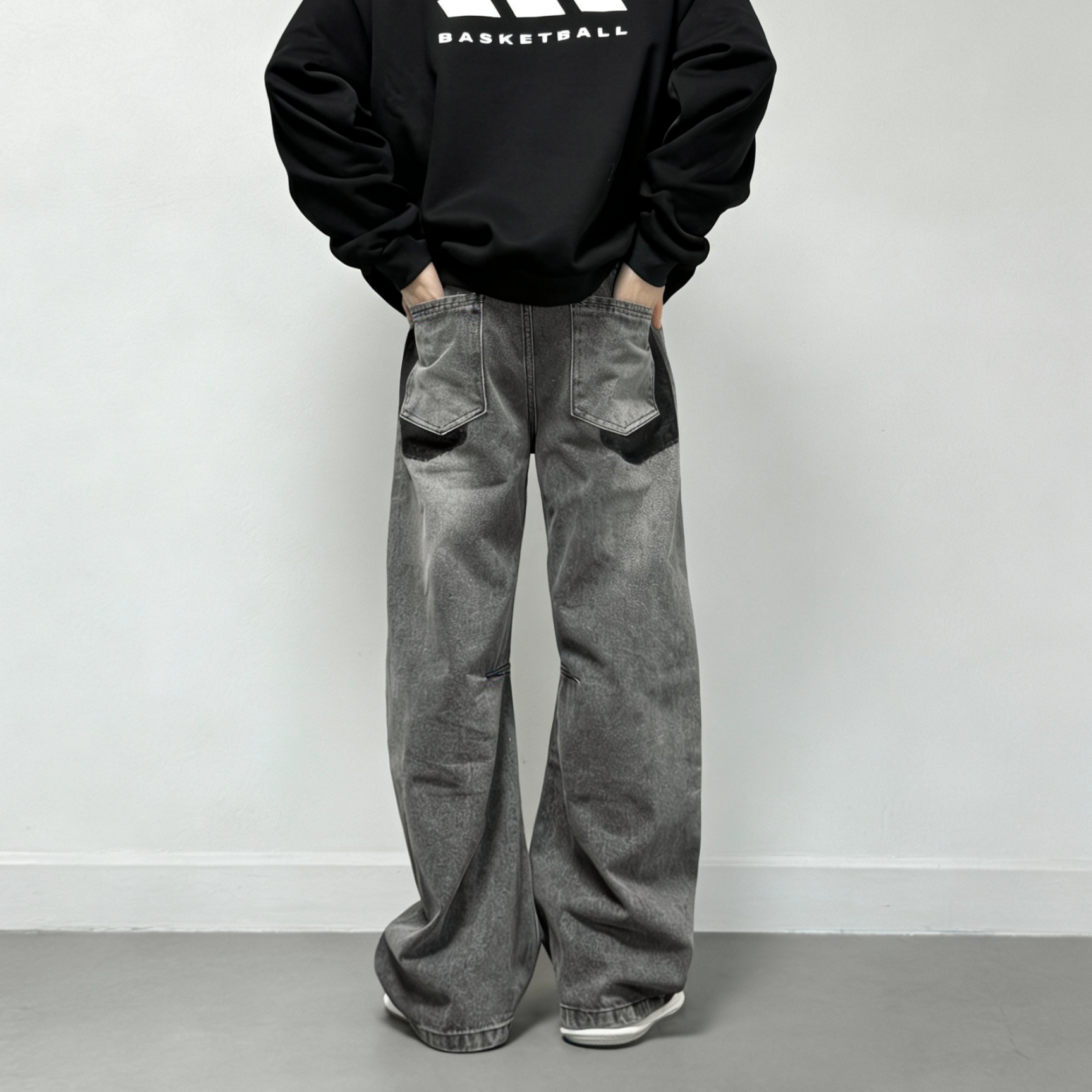 做旧水洗阔腿牛仔裤男女款复古文字印花弯刀裤高街oversize牛仔裤