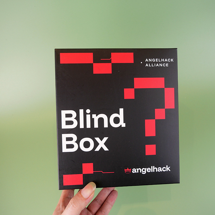 手提袋纸袋定制工厂LOGO印刷纸包装盒迷你动漫人物盲盒压花处