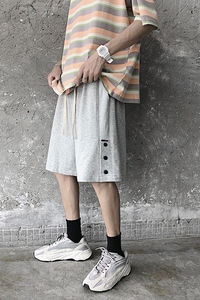 K714-P40    夏季港风宽松排扣五分裤男潮牌休闲运动大裤衩图片