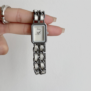 小香风编织带手表女ins风中古小香方糖表黑金拼皮链条高级手链表