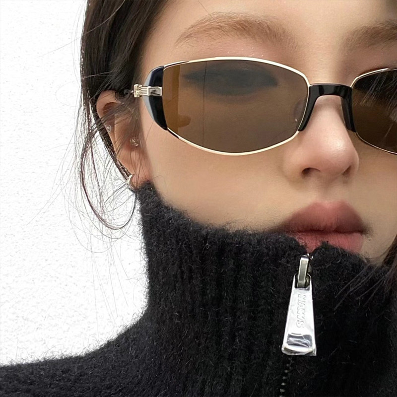 2025新款个性太阳镜女复古高级感茶色眼镜窄框显瘦防紫外线墨镜男,ZIPPO/瑞士军刀/眼镜,太阳眼镜,淘宝优惠券,粉丝福利购,淘宝优惠卷