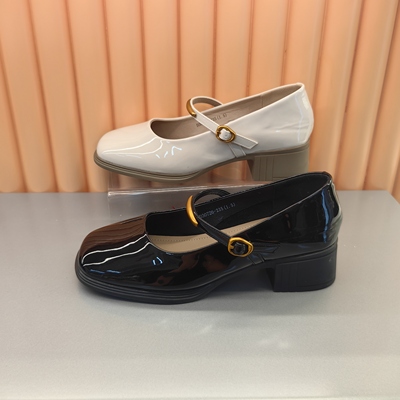 香香莉30726女鞋2025秋季新款时尚百搭舒适粗跟低跟玛丽珍单鞋