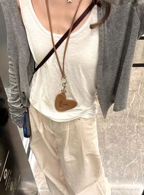 韩国ins长款磁吸爱心挂脖皮革零钱包挂绳项链户外百搭毛衣链配饰