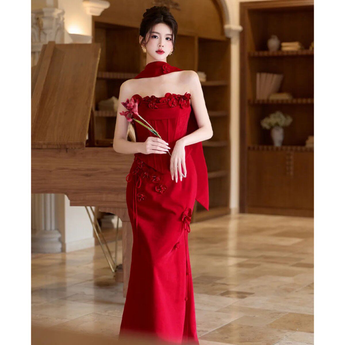 红色抹胸订婚礼服裙2026新款新娘气质晨袍结婚敬酒服高端回门套装