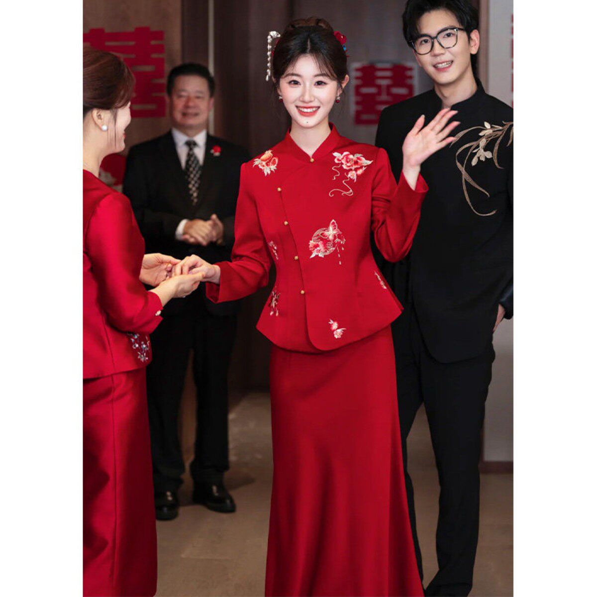 新中式旗袍晨袍女敬酒服高级感新娘订婚结婚礼服高端轻奢两件套裙