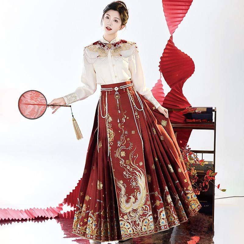 海棠记与凤行秋冬新款织金仿妆花7对褶重工订婚礼服重工敬酒汉服