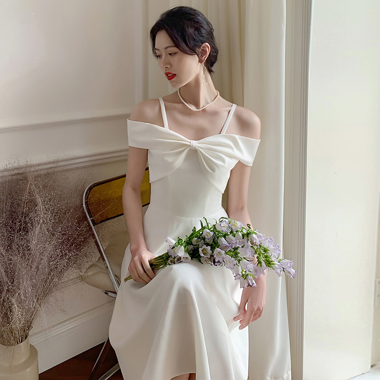 海棠记轻奢小众高端吊带晚礼服伴娘登记绝美订婚轻礼服白色连衣裙