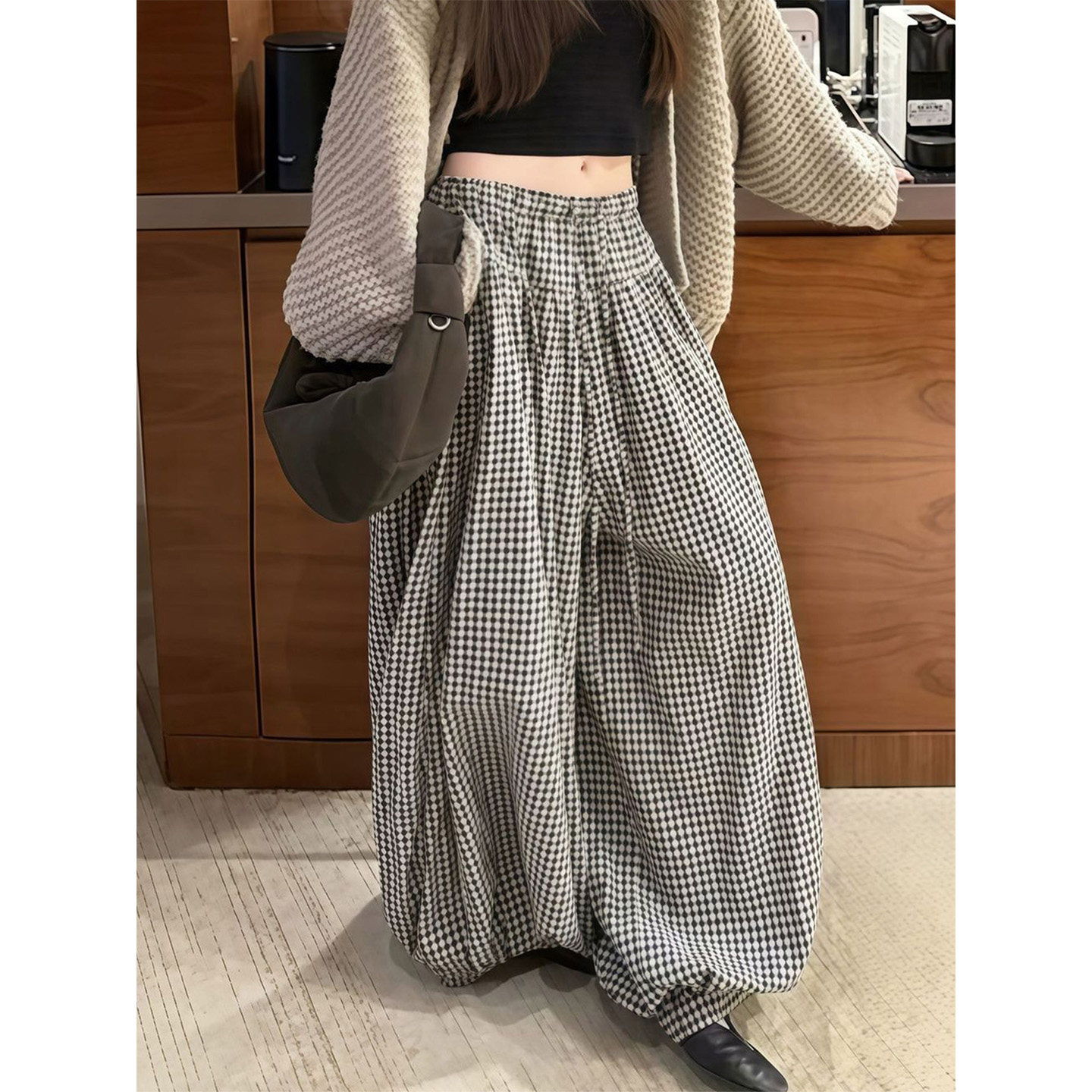 慵懒风千鸟格花苞裤女