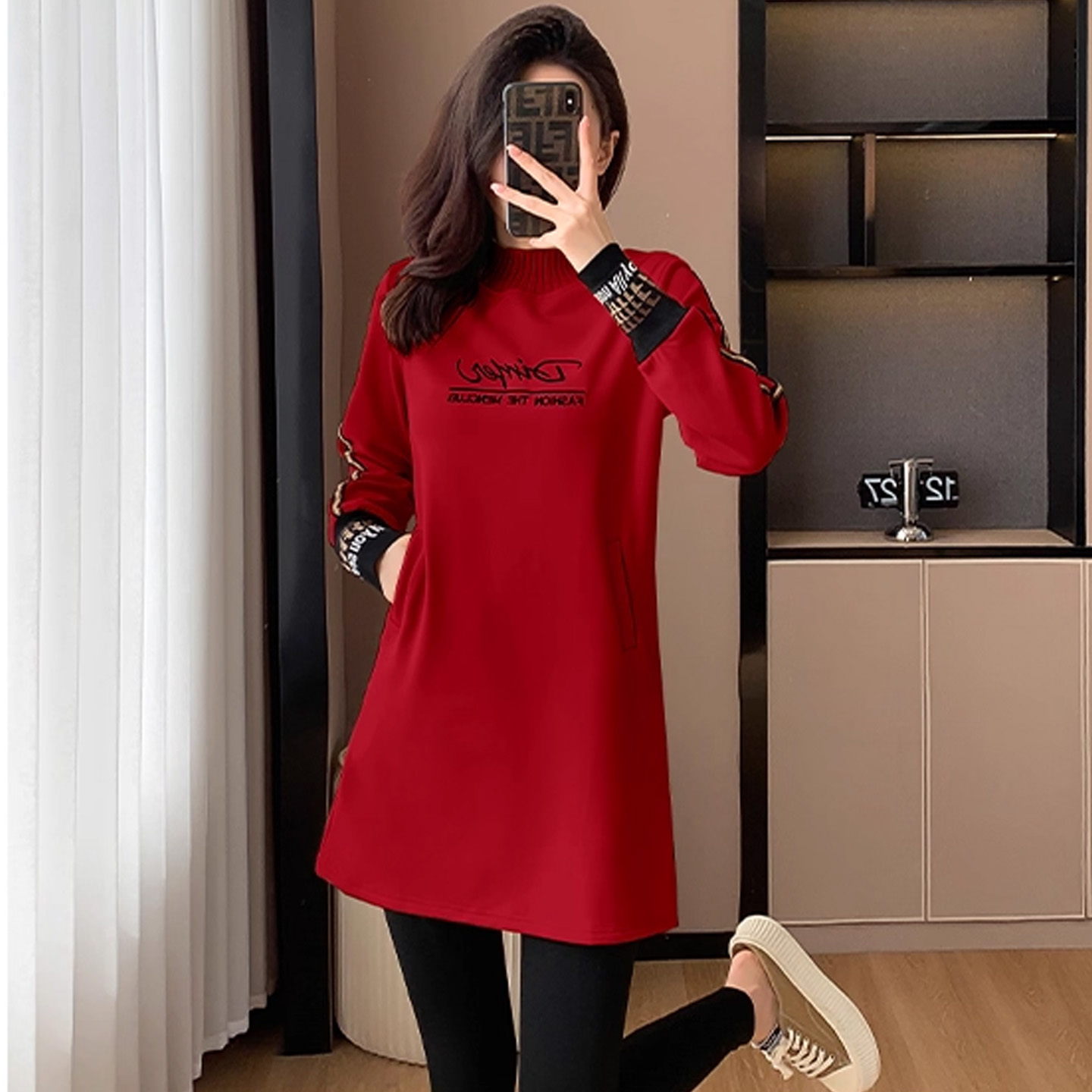 加绒卫衣绣花长袖套头打底衫裙女