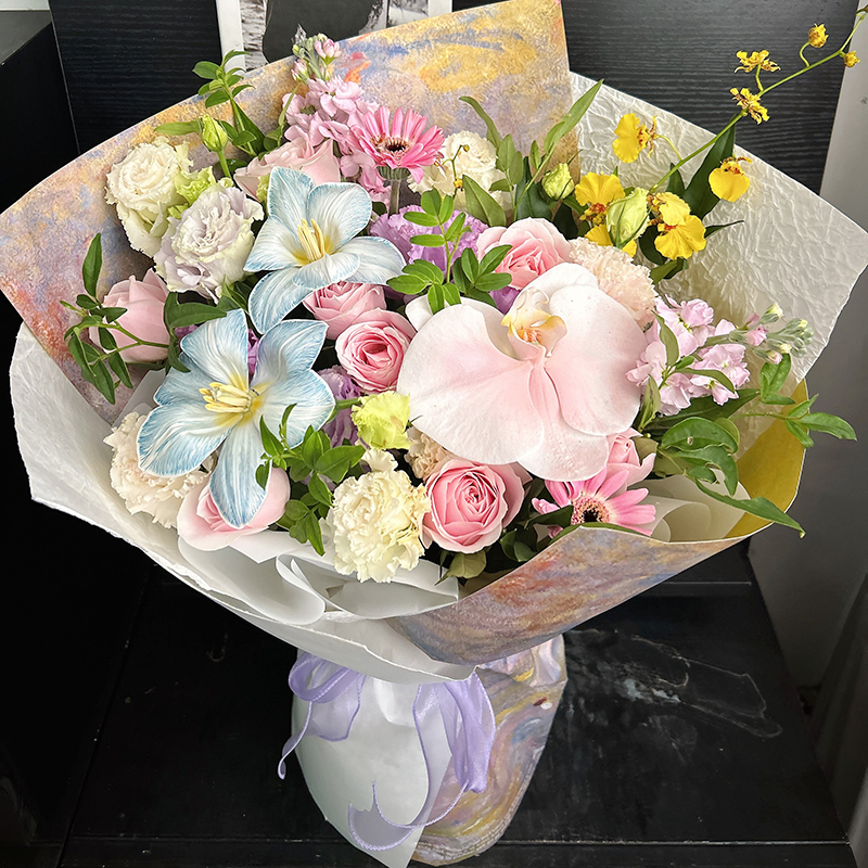 花店送花北京天津同城熊抱玫瑰生日鲜花送妈妈生日送老师花束-封面
