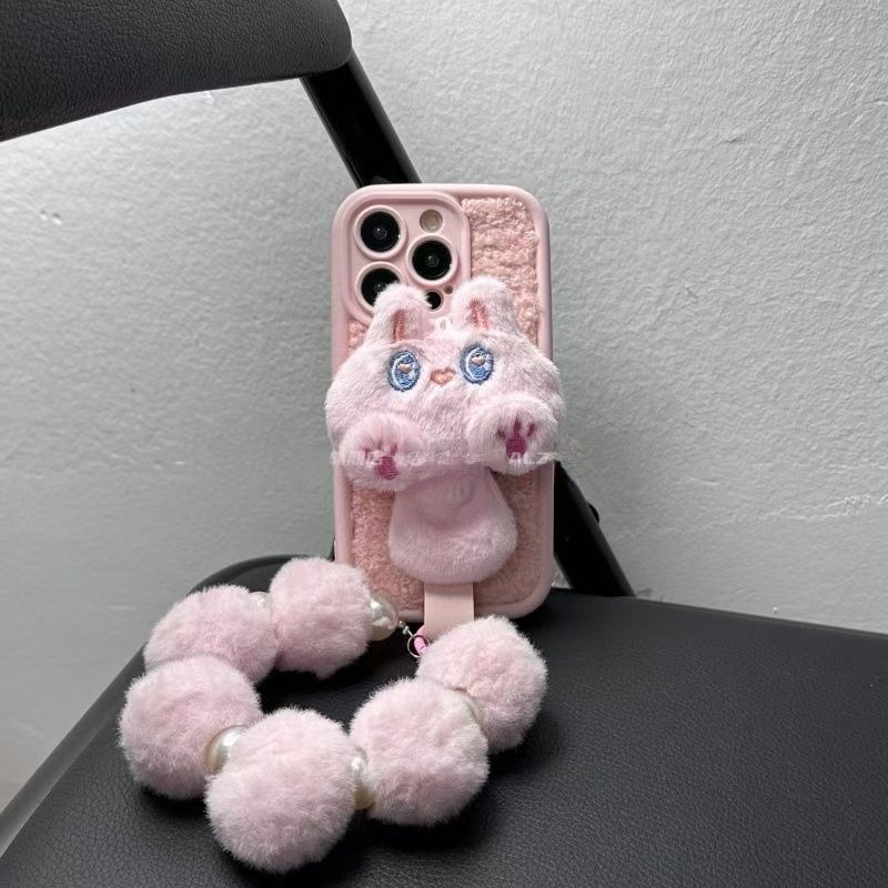 小红书秋冬爆款毛绒iPhone17promax手机壳16ProMAX腕带15plus适用苹果16Plus女14/13/12Promax女17Pro/16Pro