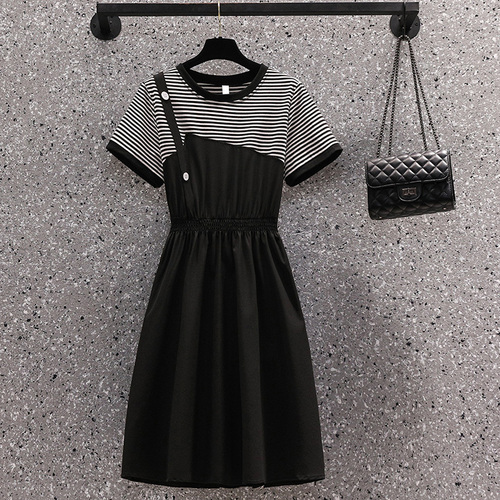 久久红大码女装 JJHDMNZ1037