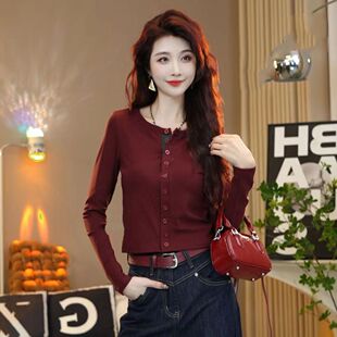 洋气时尚 t恤早秋季 新款 修身 上衣 排扣撞色圆领打底衫 显瘦爆款 长袖