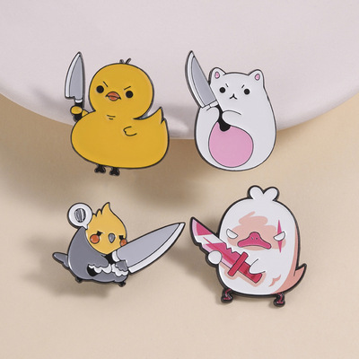 搞怪持刀小动物胸针小鸡萌系卡通别针配饰百搭包袋服饰装饰小众徽