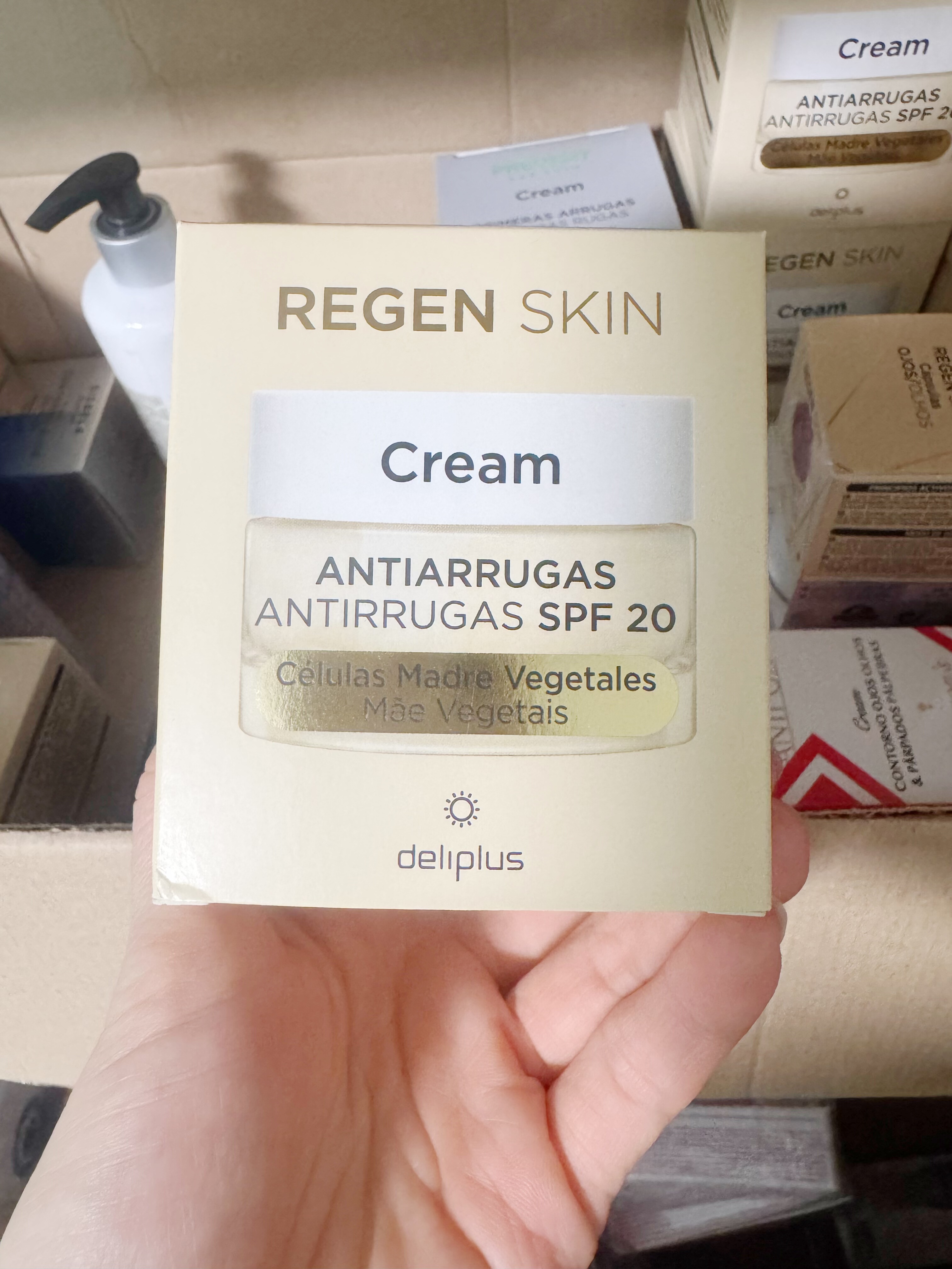 日霜deliplus保湿抗皱spf20